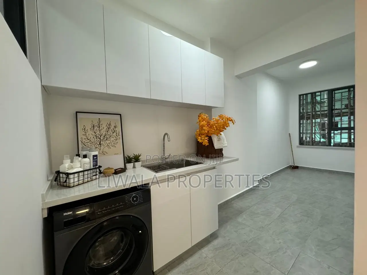 3bdrm Apartment in Valley Arcade for sale