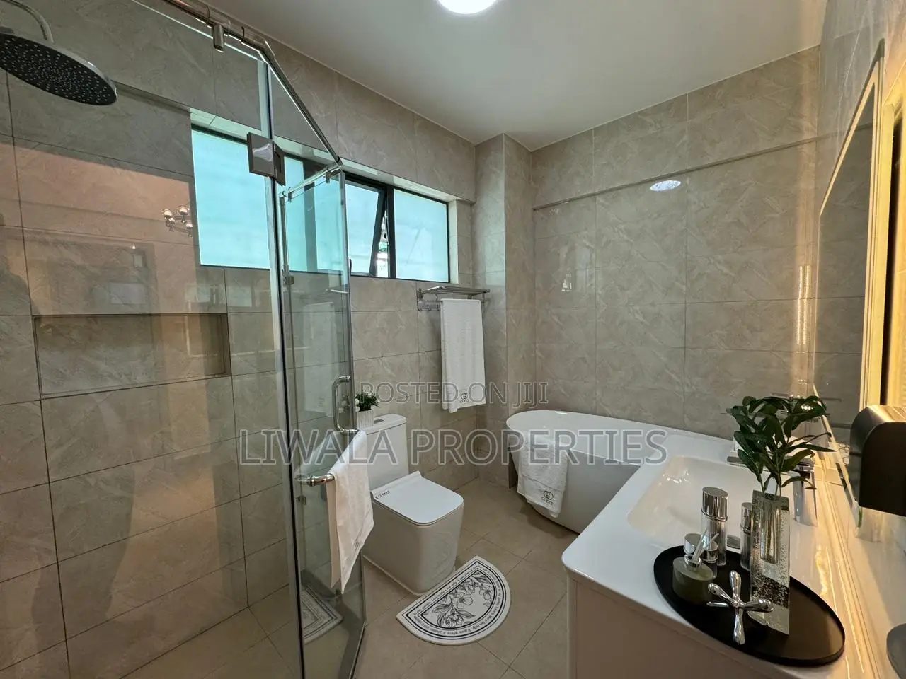3bdrm Apartment in Valley Arcade for sale