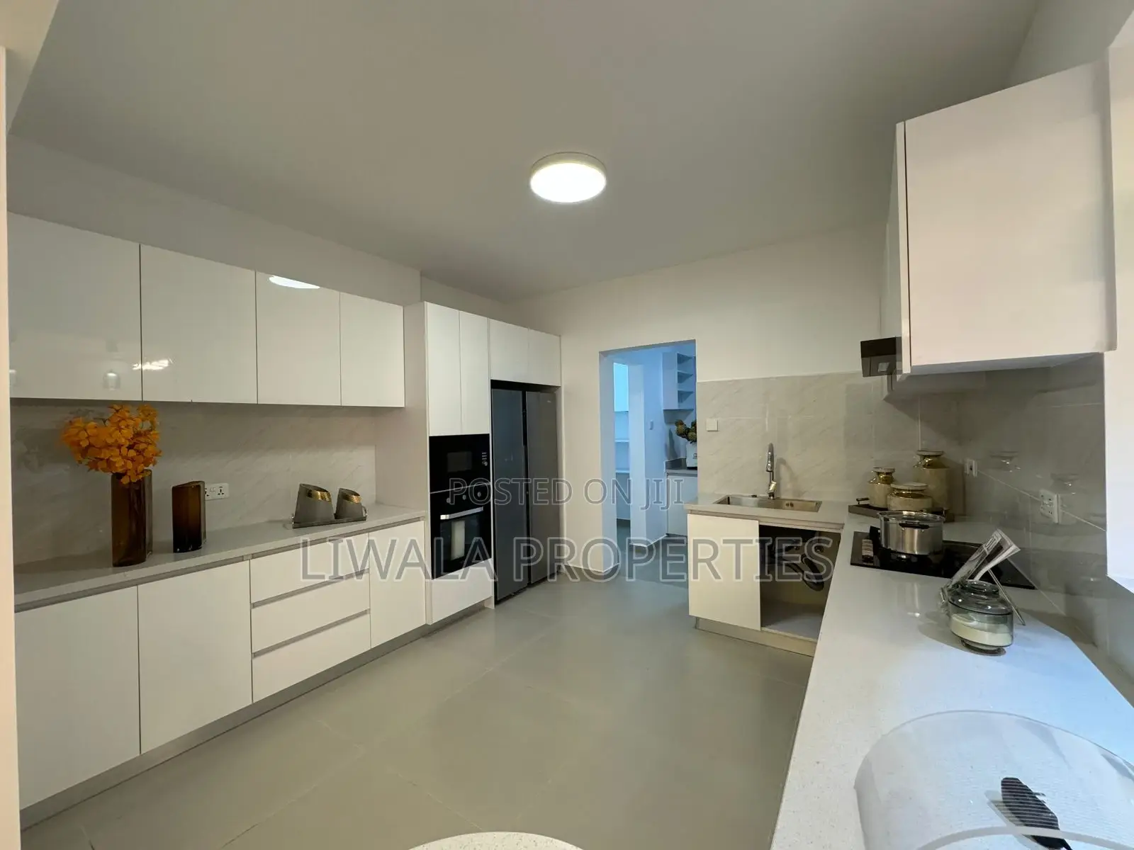 3bdrm Apartment in Valley Arcade for sale
