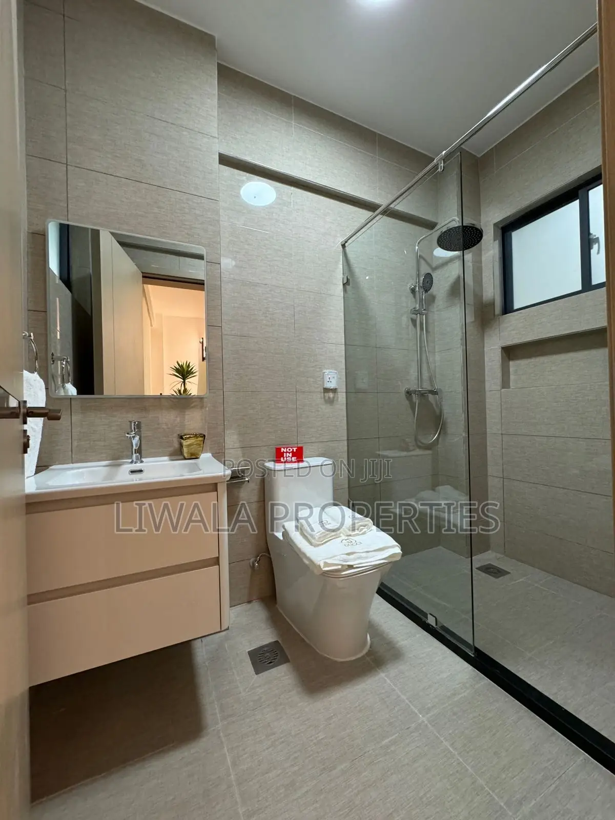 3bdrm Apartment in Valley Arcade for sale
