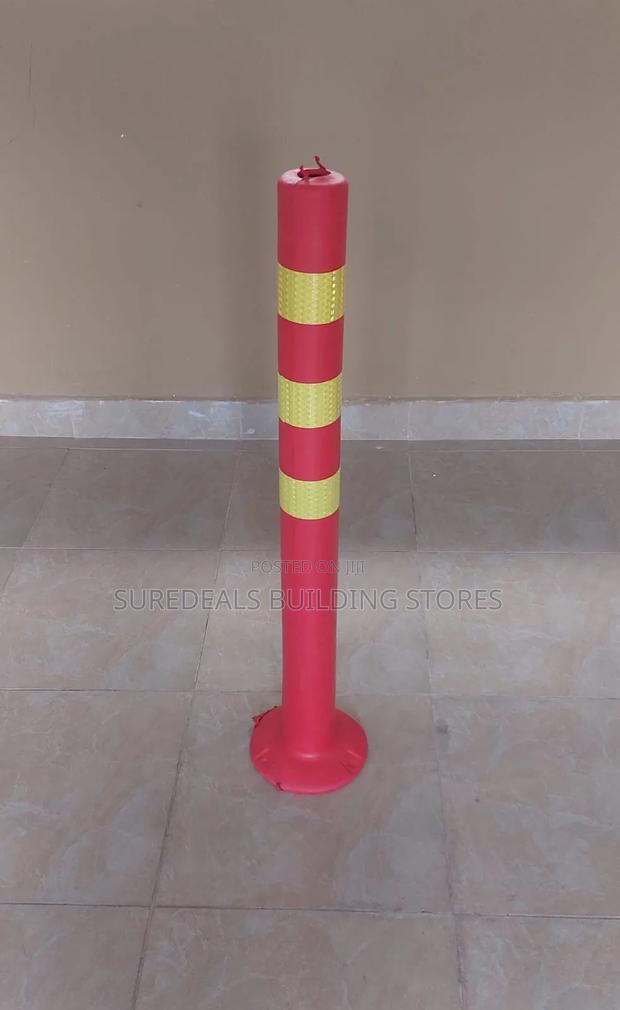 High Quality Plastic Warning Post - thumbnail 3