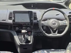 Nissan Serena 2018 White