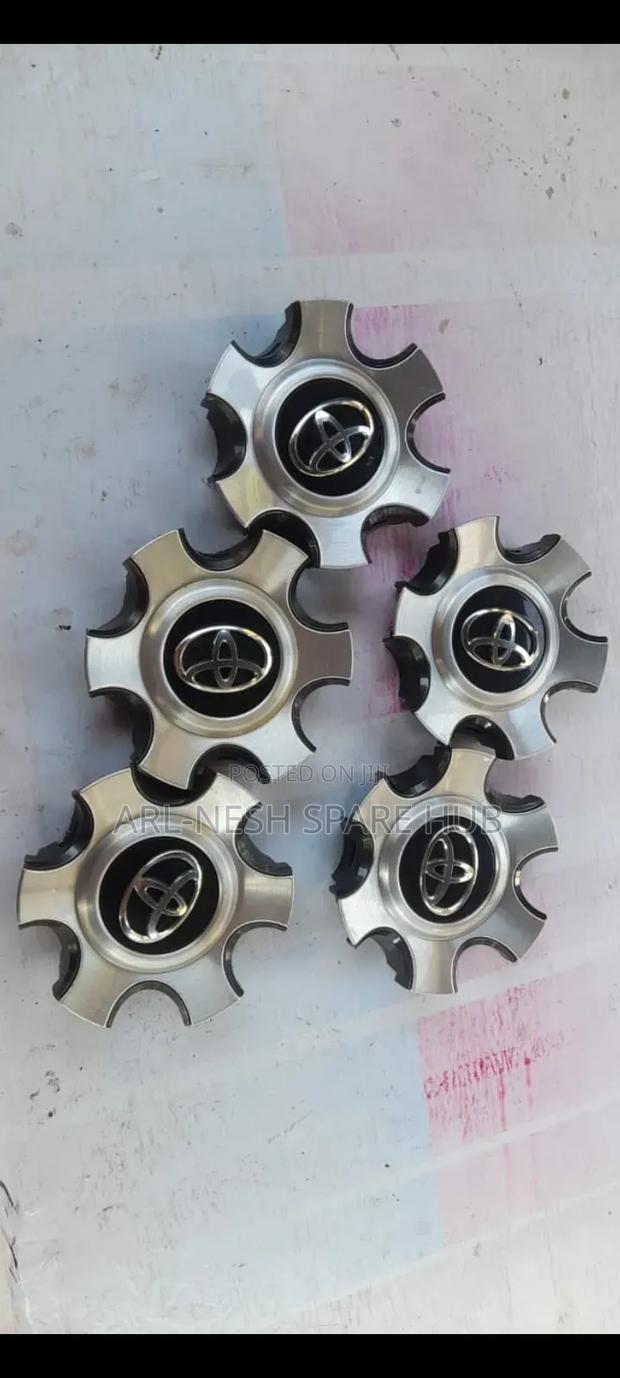 Toyota Prado 165 Size 19 Wheel Caps
