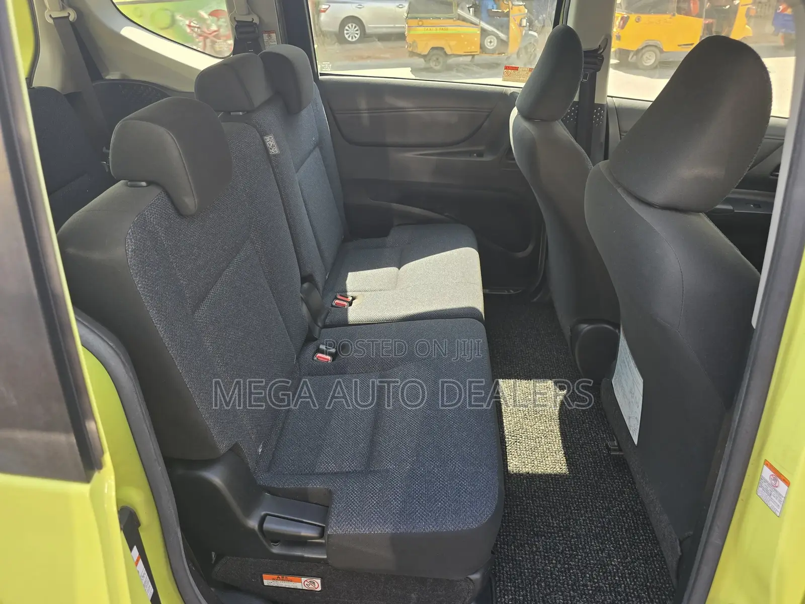 Toyota Sienta 2018 Green