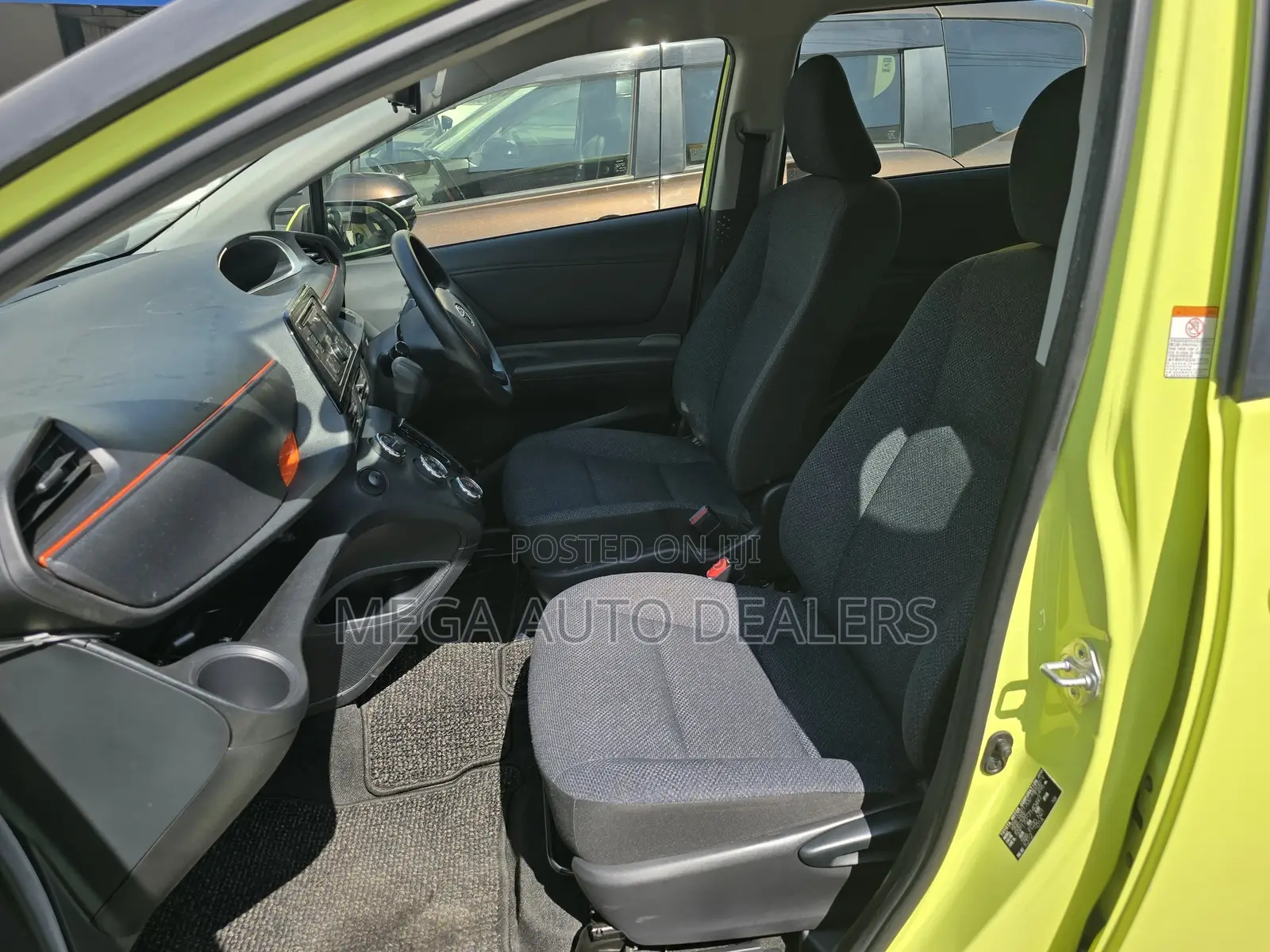 Toyota Sienta 2018 Green