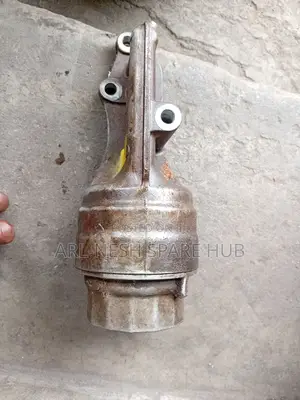 Toyota Vits Ikr Engine Oil Filter Housing