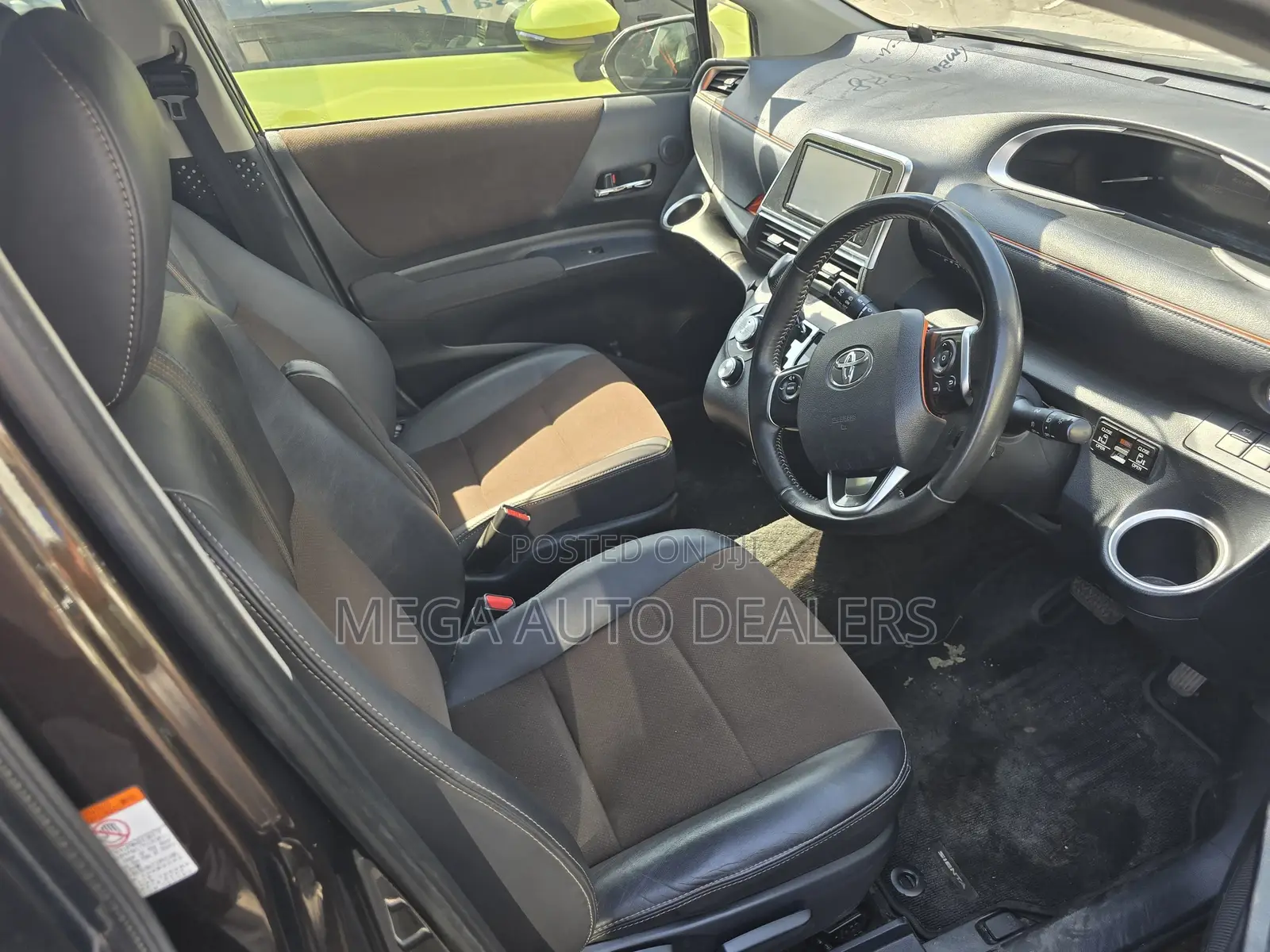 Toyota Sienta 2018 Brown