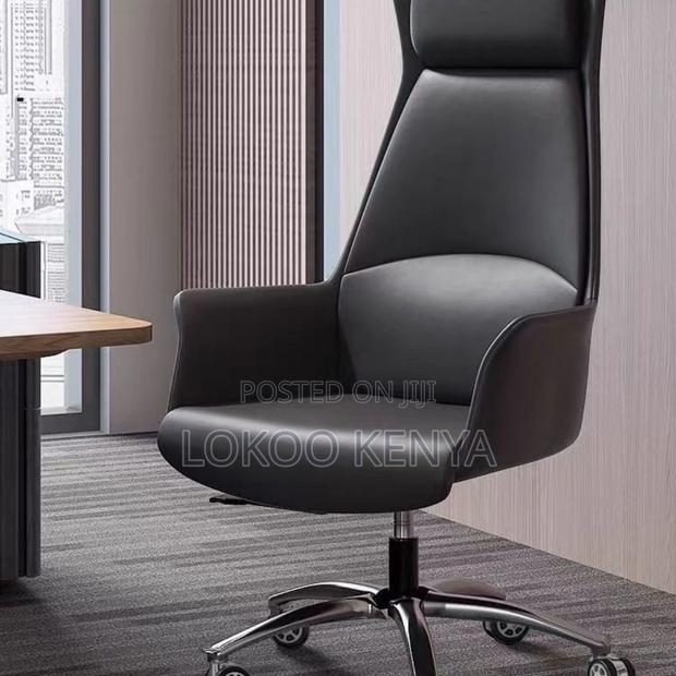 Office Chair : Black Tall Back Desk Chair - thumbnail 3