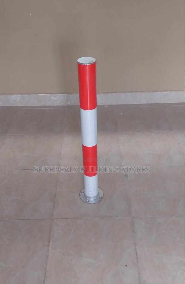 Safety Bollards Or Warning Posts - thumbnail 3