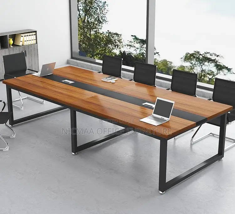 Premium Finish Presence Boardroom Table
