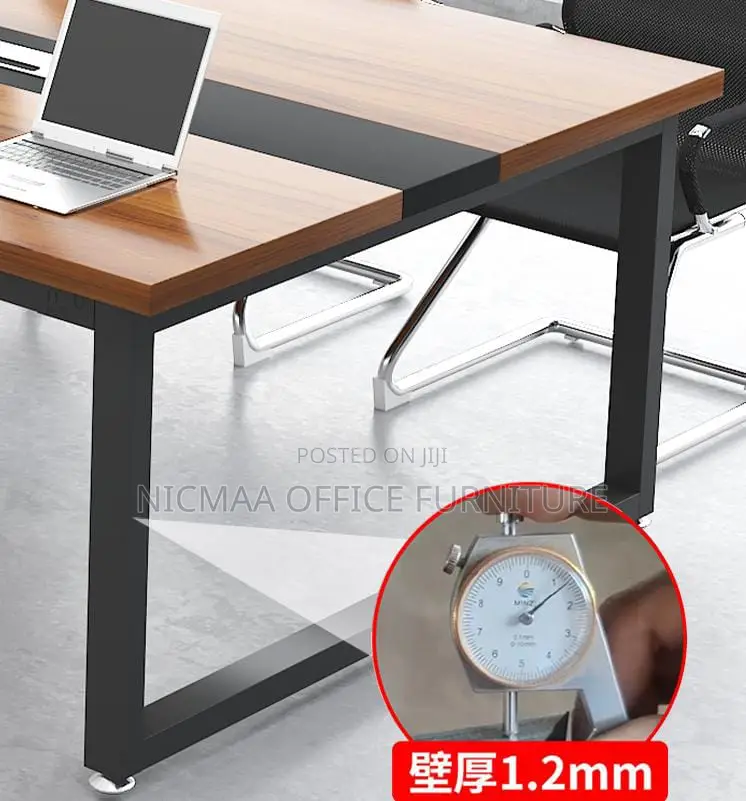 Premium Finish Presence Boardroom Table