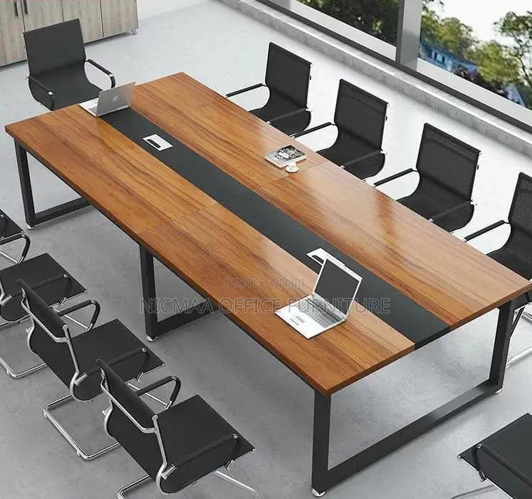 Premium Finish Presence Boardroom Table
