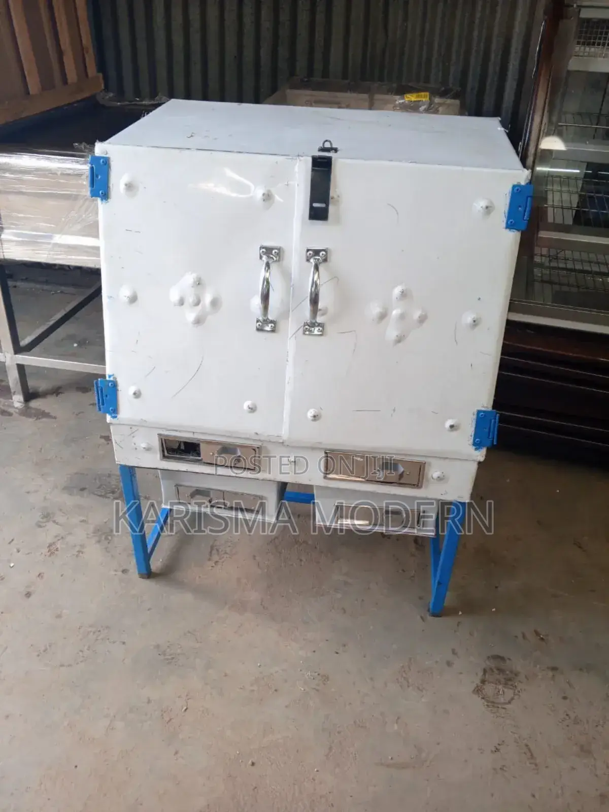 Charcoal Oven With Grill