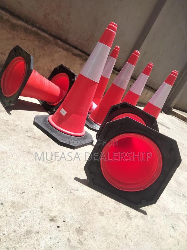 Imported Traffic Cones Suppliers - thumbnail 3