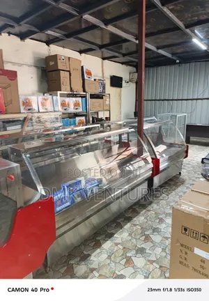 Modernized 8fits Long Meat Chiller Display/ Refrigerator