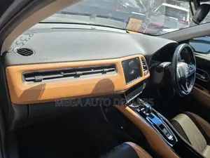 Honda Vezel 2018 Brown