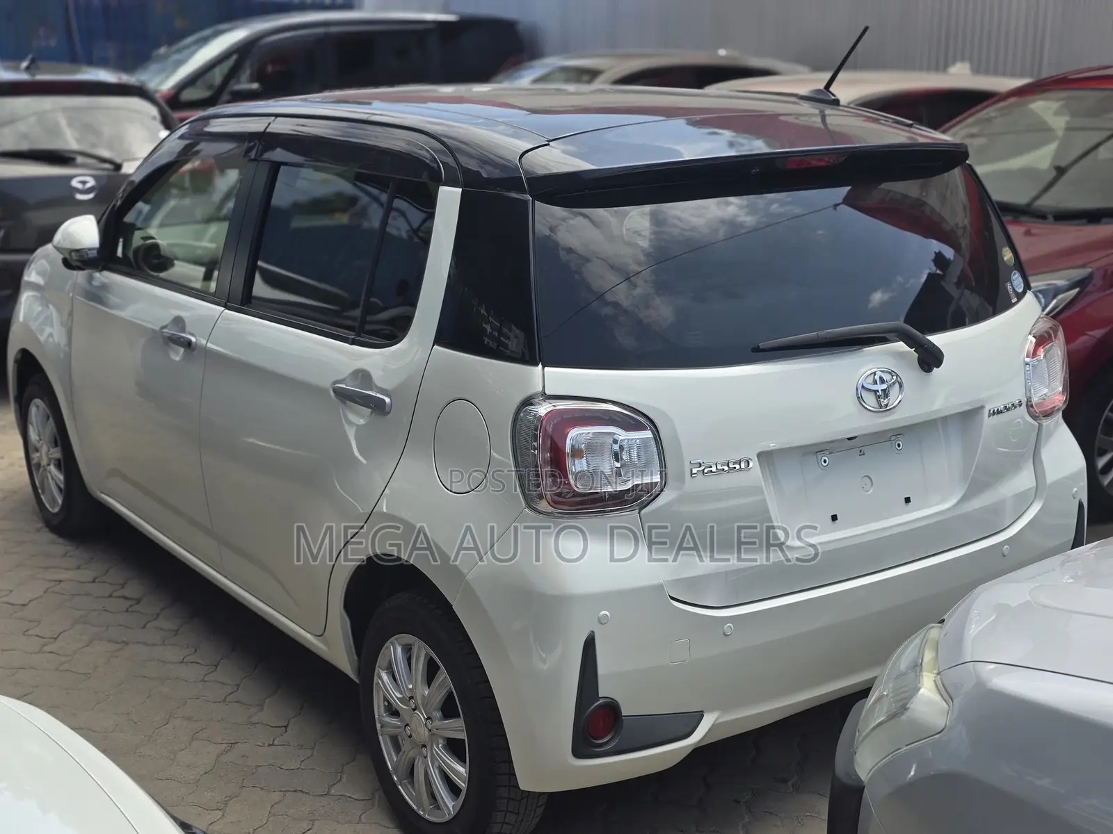 Toyota Passo 2018 White