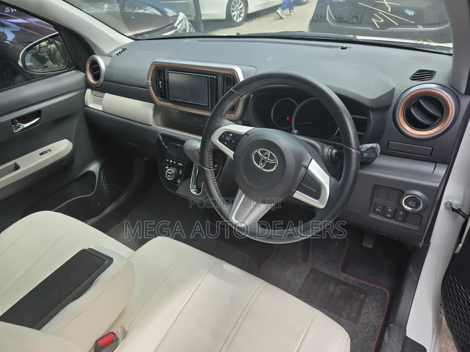 Toyota Passo 2018 White