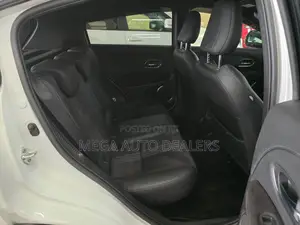 Honda Vezel 2018 White