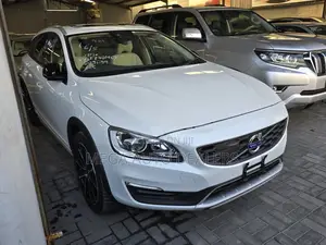 Volvo V60 2018 White
