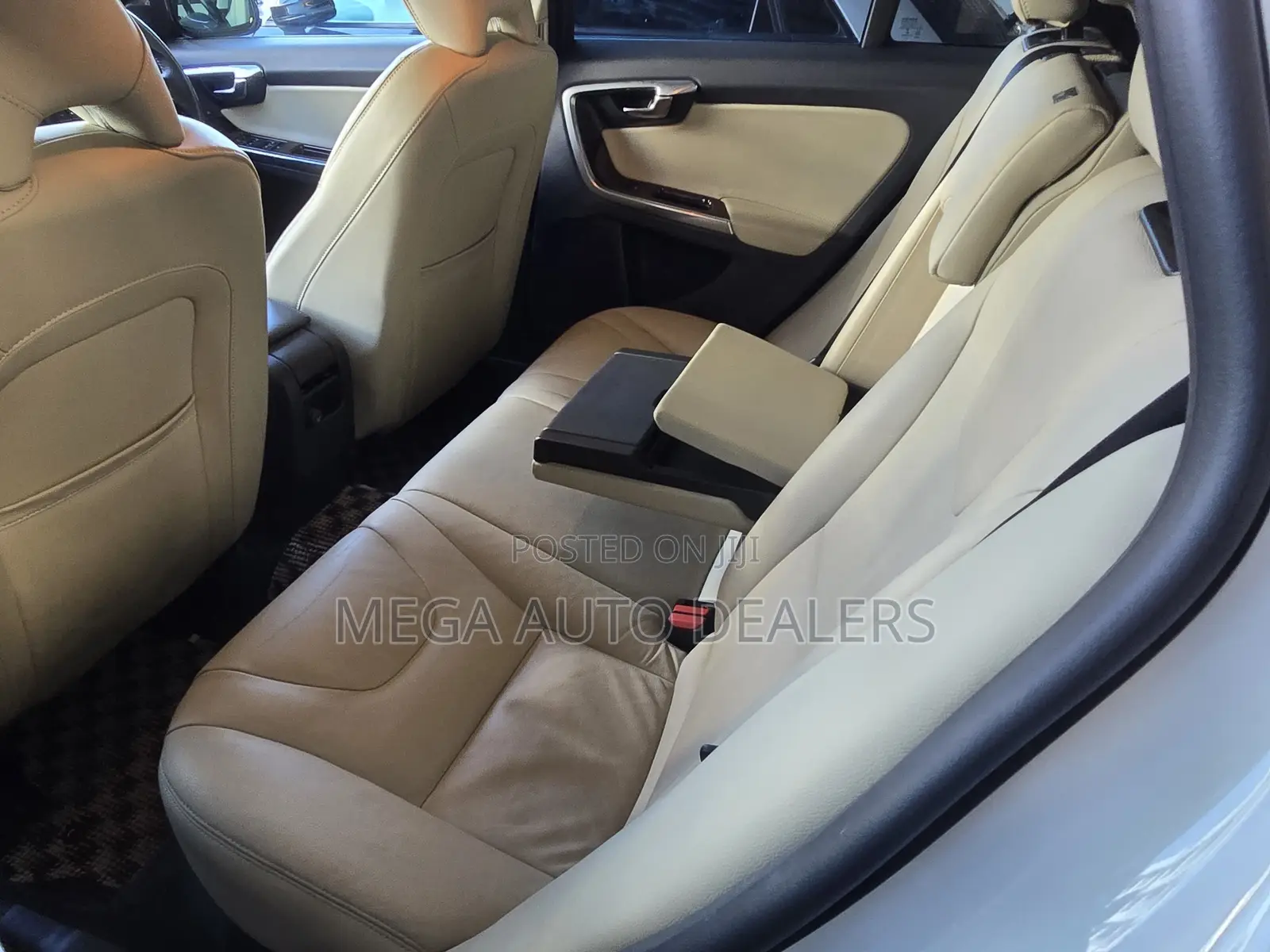 Volvo V60 2018 White