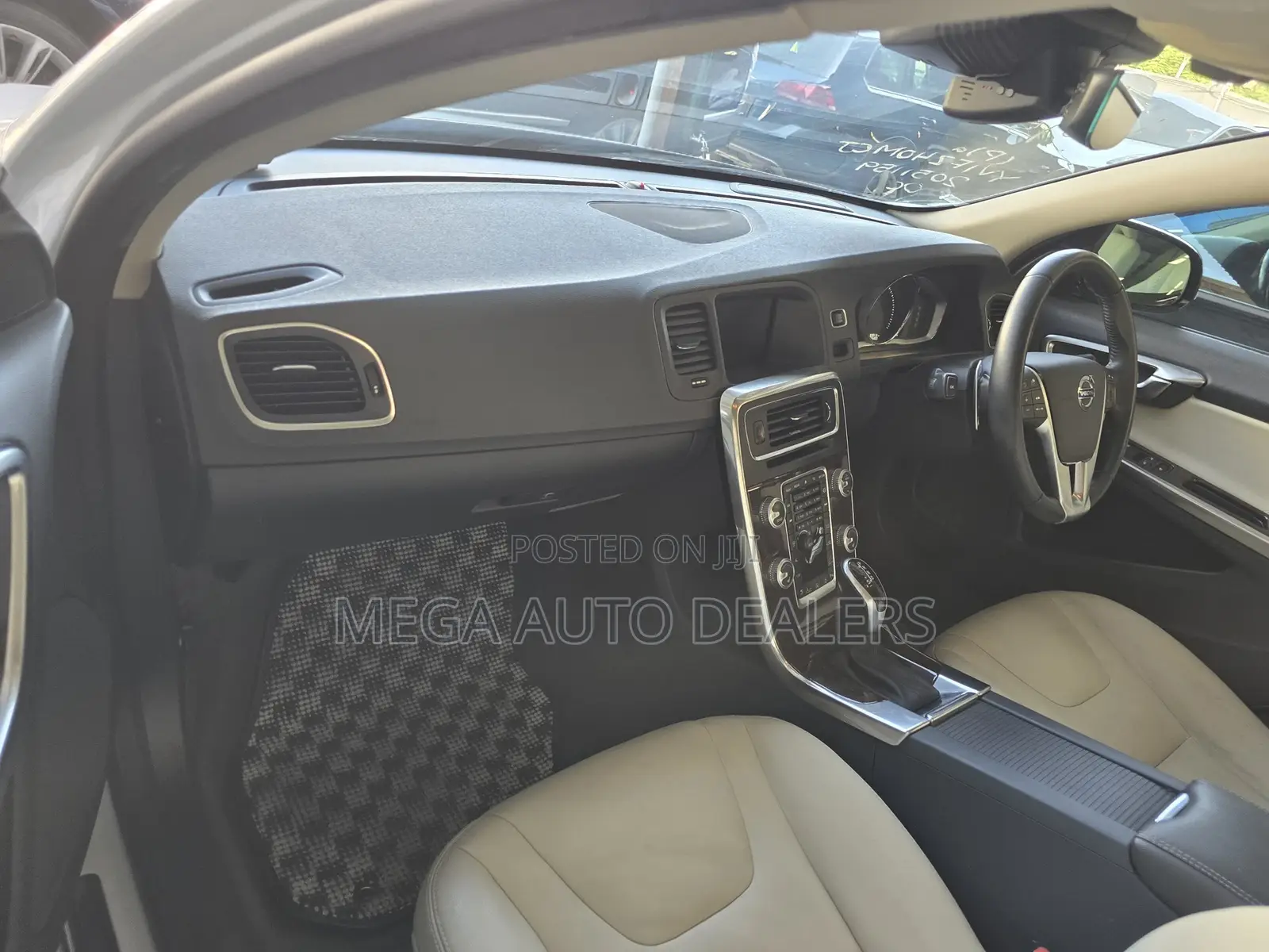 Volvo V60 2018 White