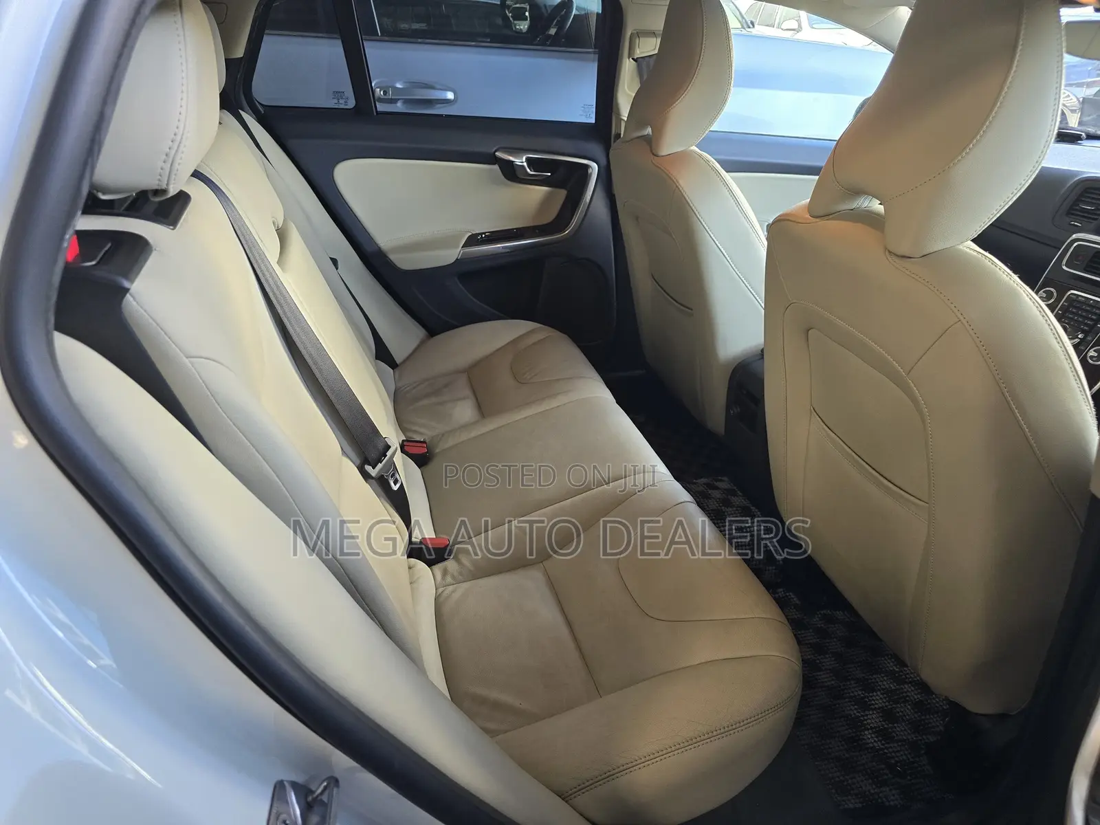 Volvo V60 2018 White
