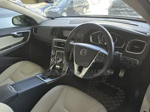 Volvo V60 2018 White