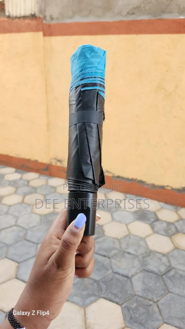 8 Ribs Travel Umbrellas - thumbnail 2