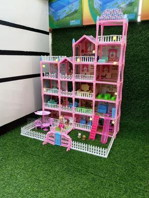 Princess Castle Dollhouse - thumbnail 2