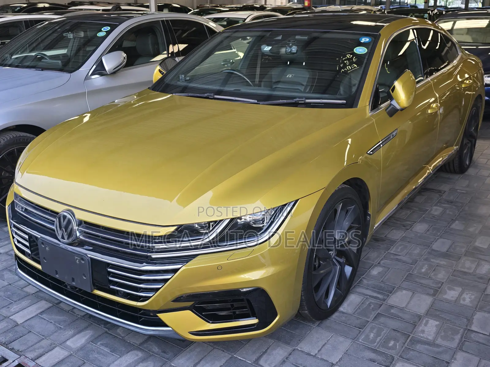 Volkswagen Arteon 2019 Yellow