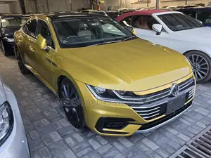 Volkswagen Arteon 2019 Yellow