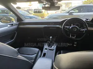 Volkswagen Arteon 2019 Yellow