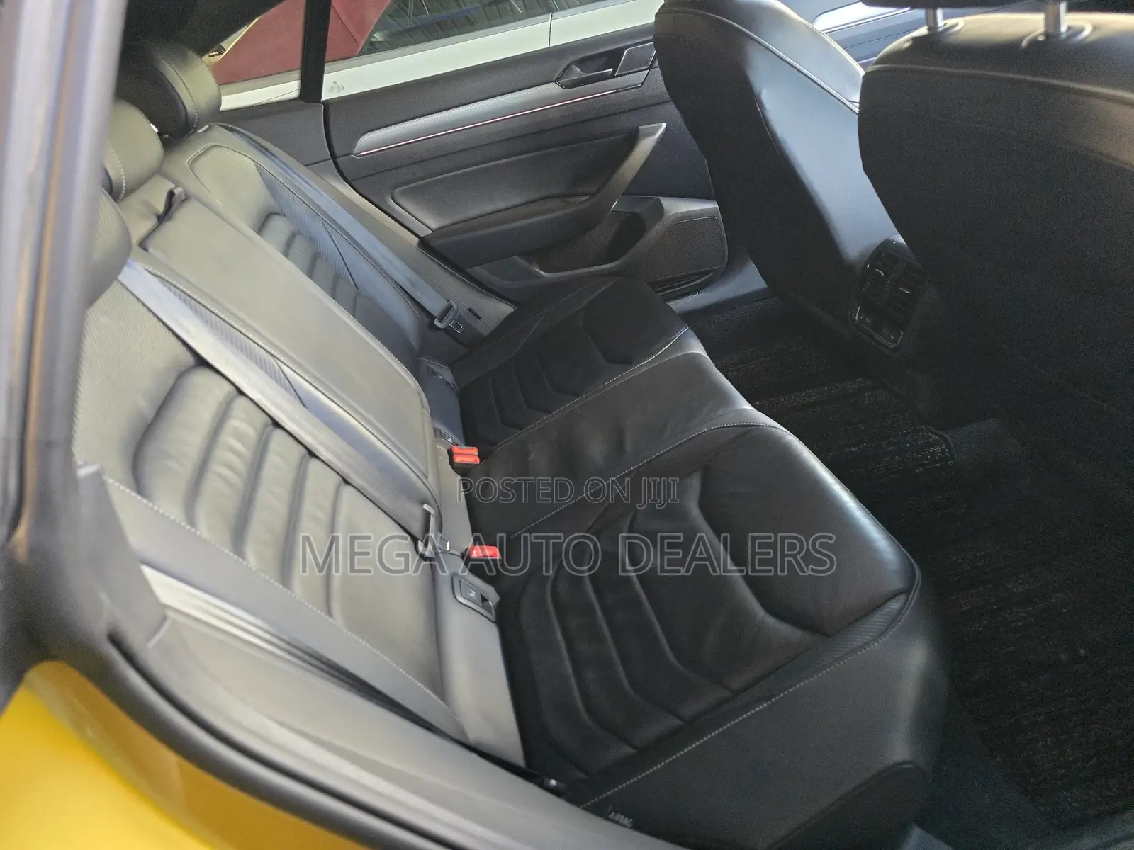 Volkswagen Arteon 2019 Yellow