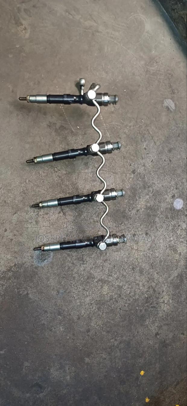 Toyota Hilux Nozzles 30120