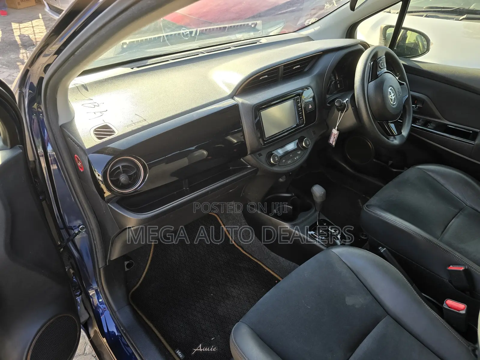 Toyota Vitz 2018 Blue