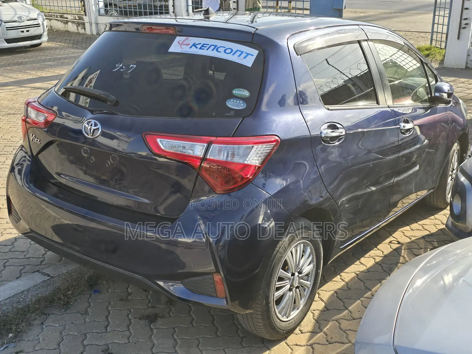 Toyota Vitz 2018 Blue