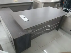 Executive Geometric Advanced Desk