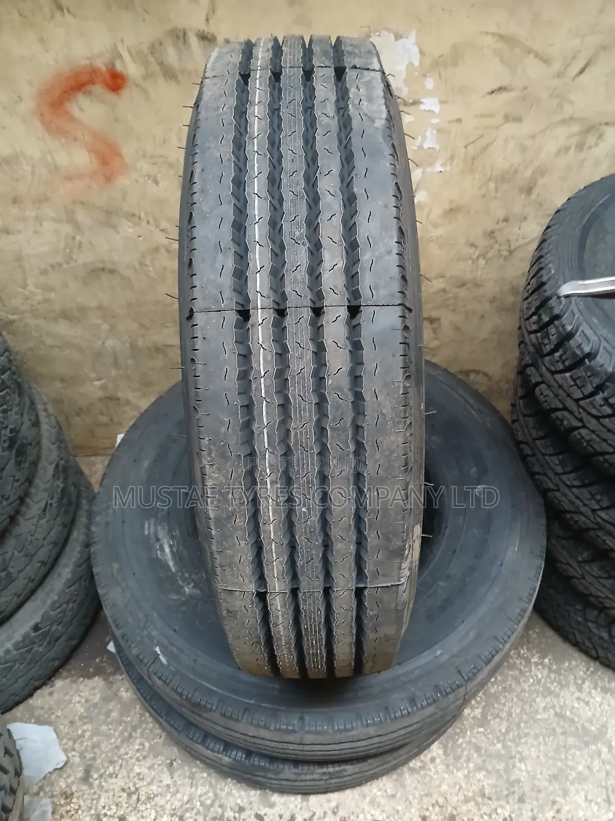 Triangle 9.5r17.5 18pr All Posion