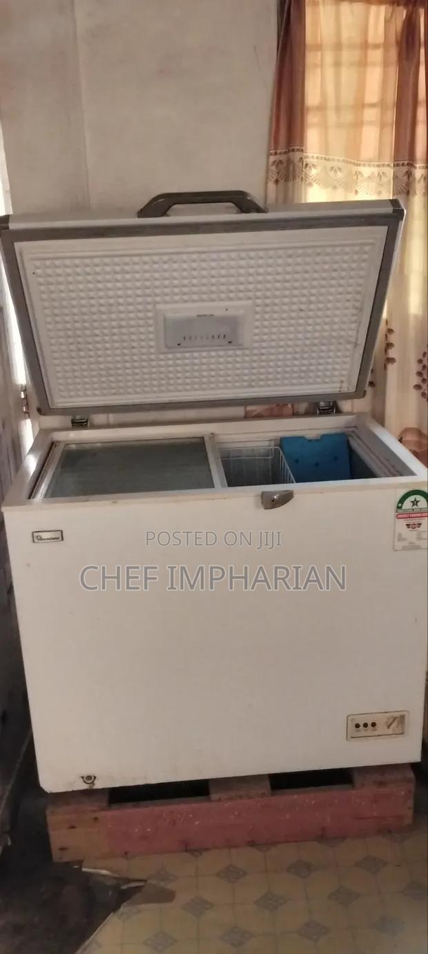 Chest Freezer 230litres - thumbnail 2