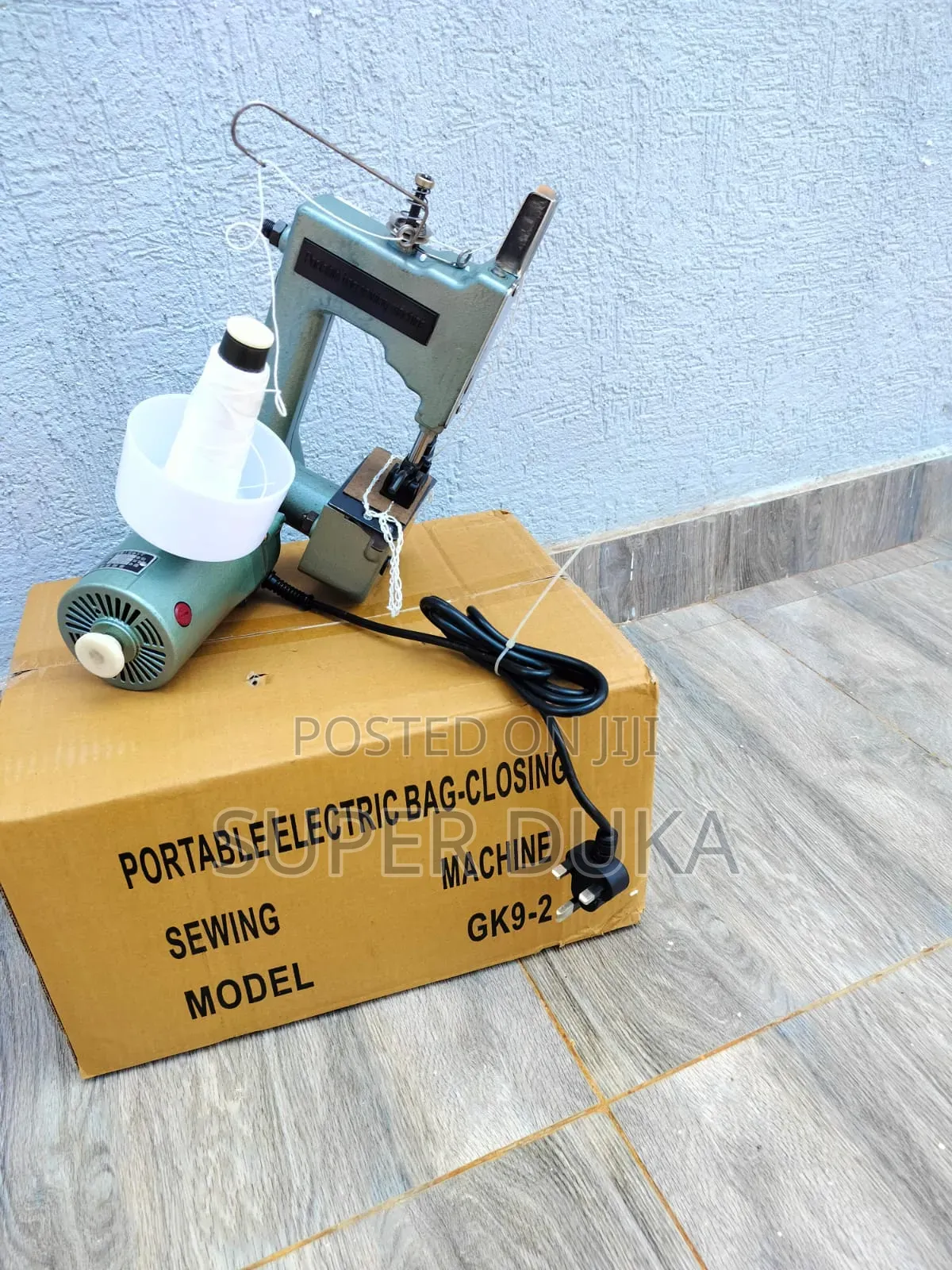 Portable Electric Bag-Closing Sewing Machine, Model Gk9-2.