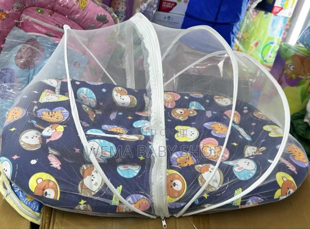 Portable Baby Sleeping Nest/Co Sleeper - thumbnail 4