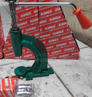 Runner Button Press - thumbnail 2