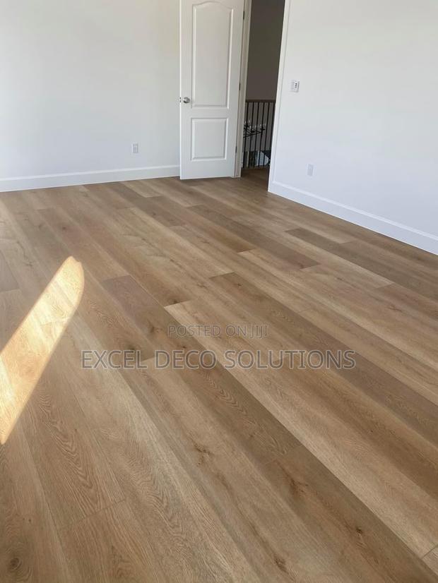 Interlocking Laminate Floor Boards – Modern Flooring Solution - main view