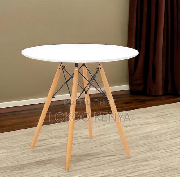 Dining Table : Round Wooden Legged Office Table - thumbnail 5