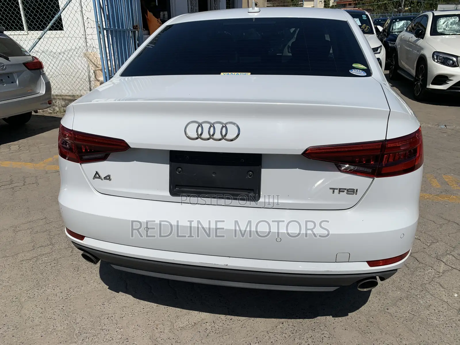 Audi A4 2.0T ultra Premium FWD 2018 White
