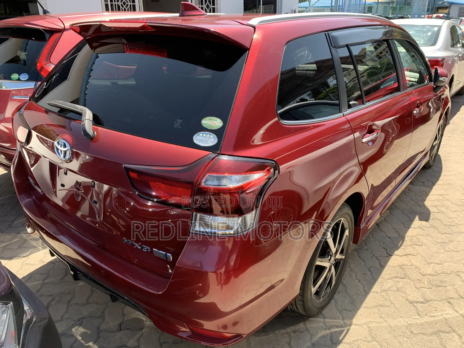 Toyota Corolla Fielder 1.5 Hybrid FWD 2018 Red