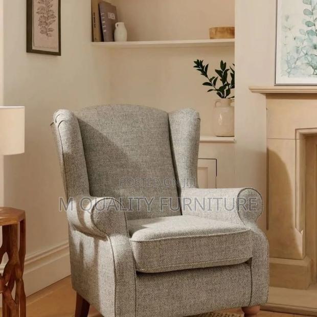 Classic Woodened Frames King Chair