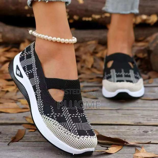 Women's Woven Orthopedic Breathable Soft Shoes Slip-on Sneakers.