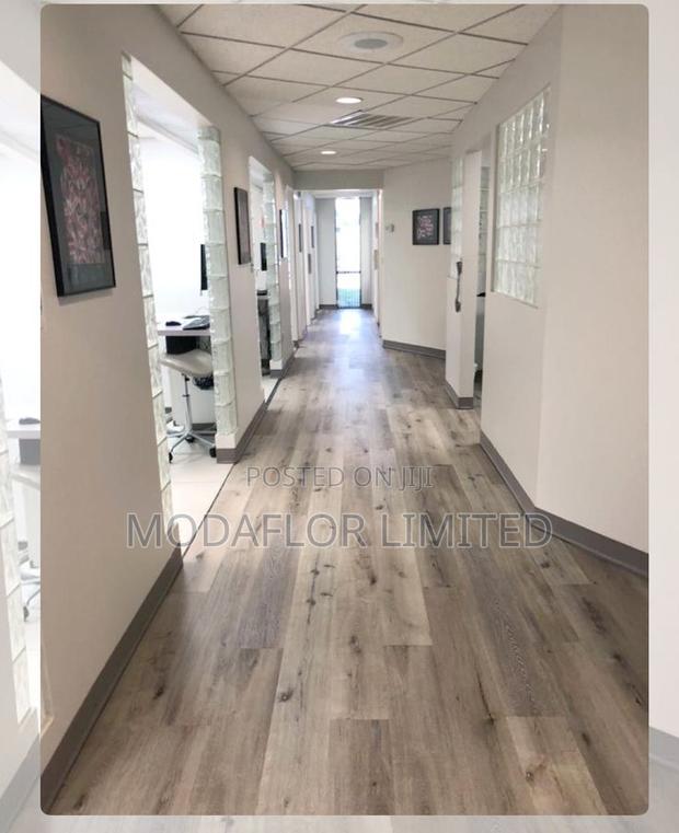 Premium Wood Look Laminate Flooring – 8mm 12mm